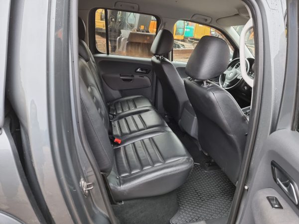 Volkswagen Amarok - Image 15