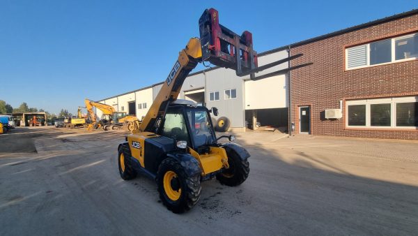 JCB 525-60 Hi-Viz - Image 11