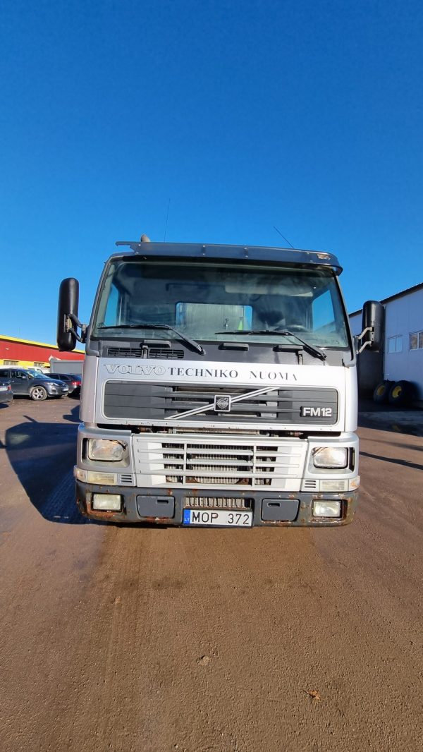 Volvo FM12 - Image 19
