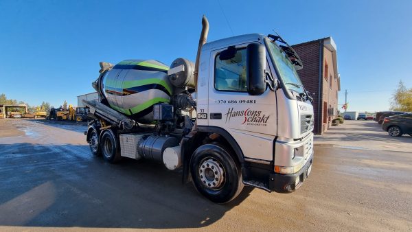 Volvo FM12 - Image 17