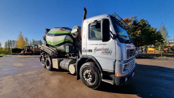 Volvo FM12 - Image 2