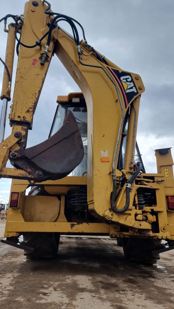 CAT 428c Turbo - Image 8