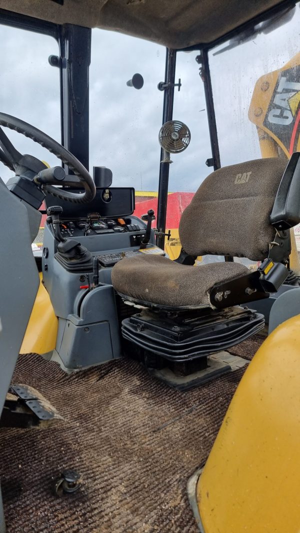 CAT 428c Turbo - Image 17