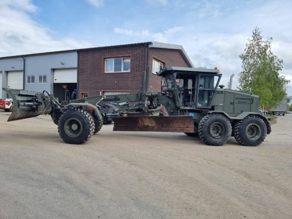 Champion 736A 6x6 MILITARY - Image 3