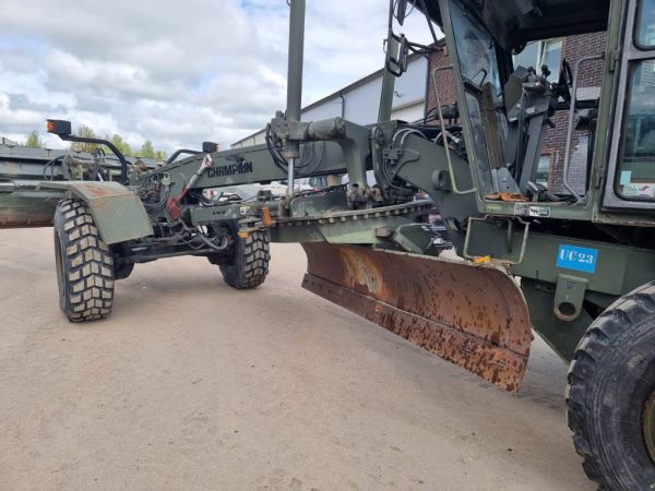 Champion 736A 6x6 MILITARY - Image 6