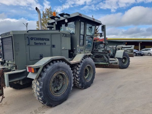 Champion 736A 6x6 MILITARY - Image 8