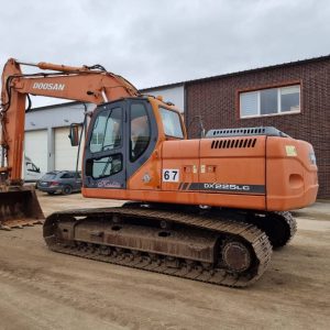DOOSAN DX225 LC
