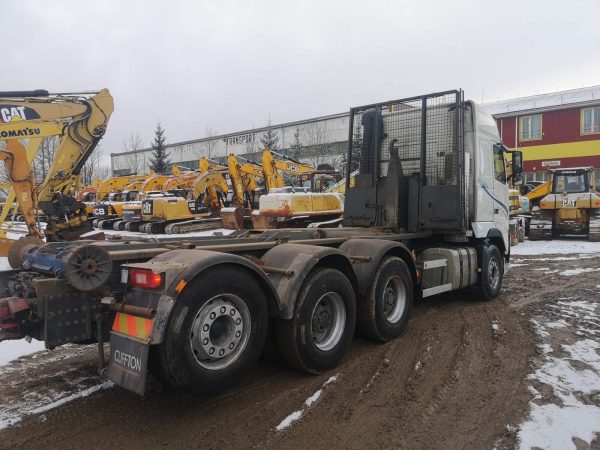Volvo FH-12 - Image 8