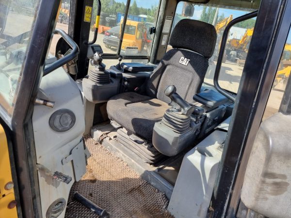 CAT D6K LGP - Image 8