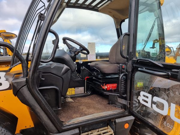 JCB 535-140 Hi Viz Turbo Powershift - Image 12