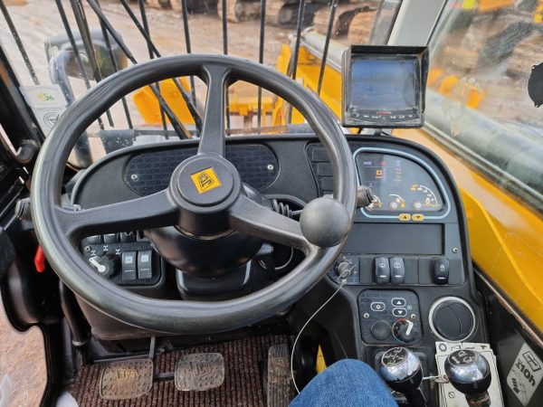 JCB 535-140 Hi Viz Turbo Powershift - Image 13