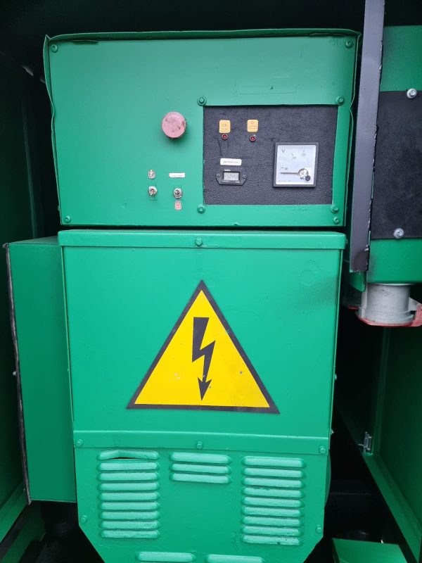 Cummins Electric Generator 250KW - Image 10