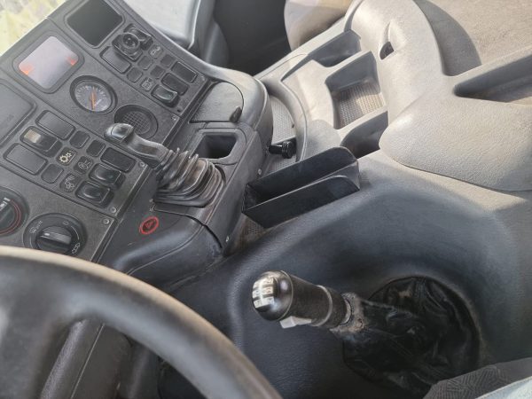 Scania 94L - Image 14