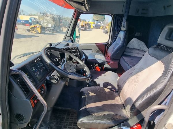 Volvo FH-16 - Image 11