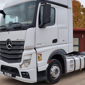 Mercedes-Benz Actros 1845