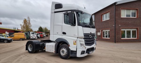 Mercedes-Benz Actros 1845 - Image 2
