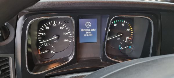 Mercedes-Benz Actros 1845 - Image 13