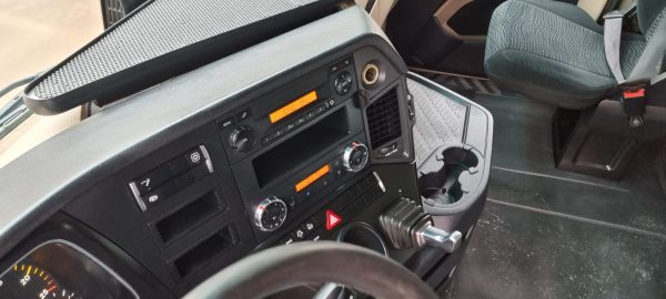 Mercedes-Benz Actros 1845 - Image 13