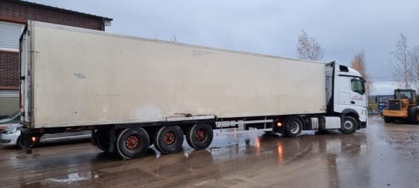 Lamberet Refrigeration Trailer - Image 5