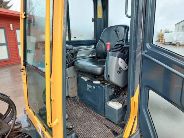HYUNDAI R25Z – 9AK - Image 12