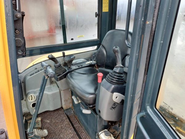 HYUNDAI R25Z – 9AK - Image 9