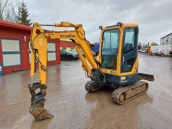 HYUNDAI R25Z – 9AK - Image 3