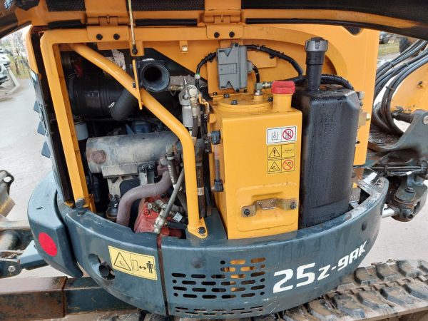 HYUNDAI R25Z – 9AK - Image 10
