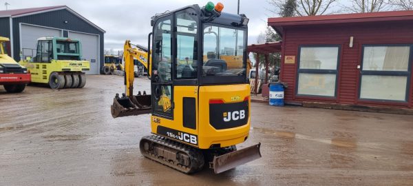 JCB 15C-1