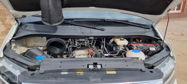 Volkswagen Crafter - Image 11