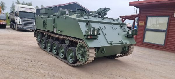 Alvis FV432 - Image 11