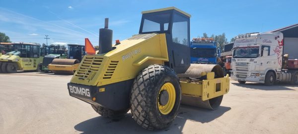 Bomag BW211D-3 - Image 3
