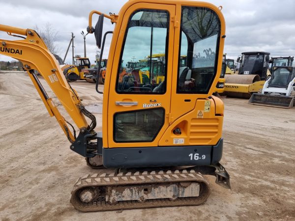 HYUNDAI R16-9 - Image 2