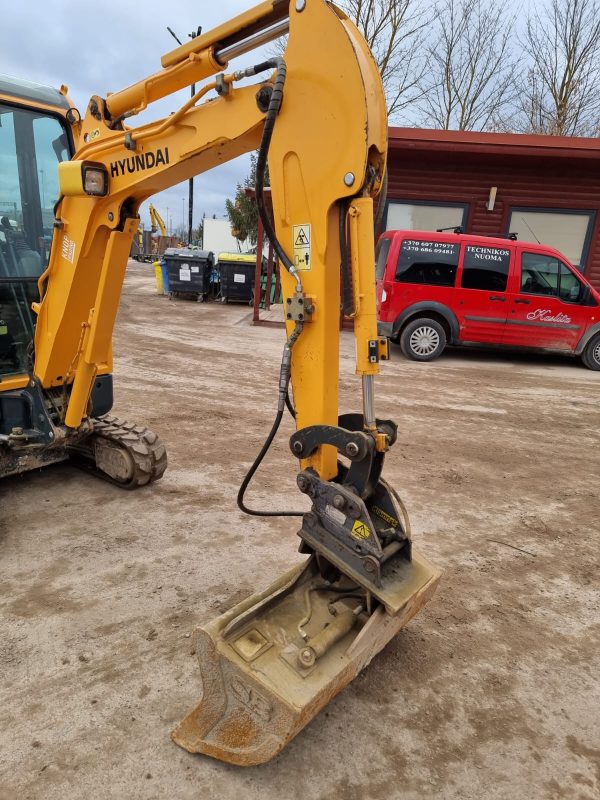HYUNDAI R16-9 - Image 9