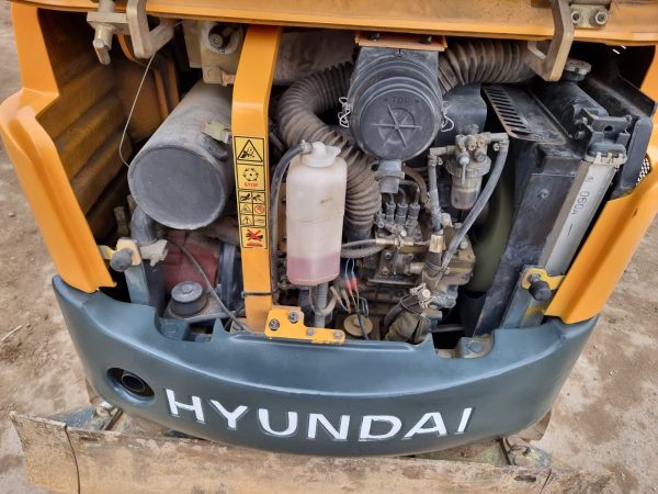HYUNDAI R16-9 - Image 11