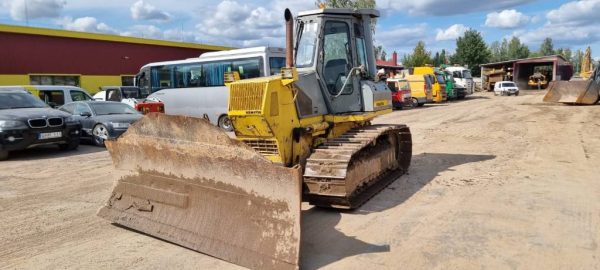 Komatsu D 41 E-6 - Image 2