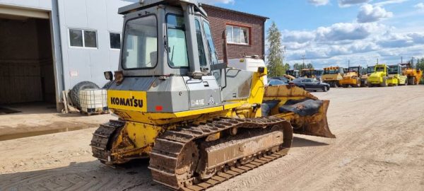 Komatsu D 41 E-6 - Image 6