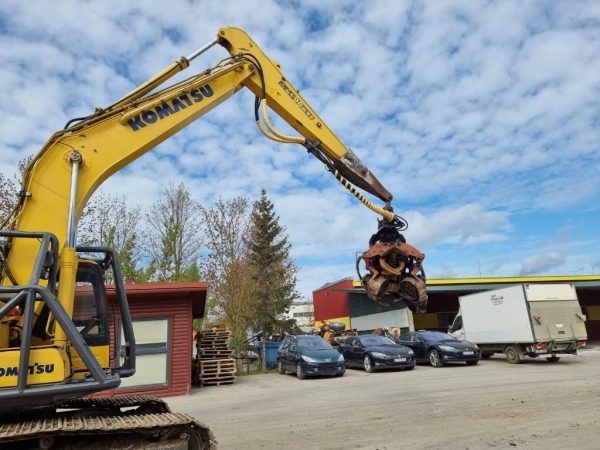 KOMATSU PC210 LC-10 Harvester - Image 9