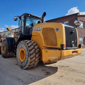 CASE 1021 F