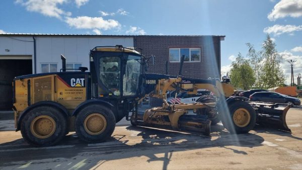 CAT 160 M - Image 13