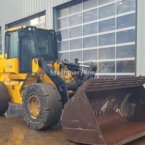 JCB 437 HT