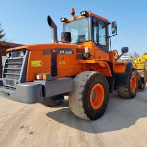 Doosan DL 200