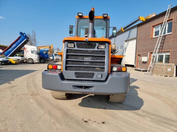 Doosan DL 200 - Image 11