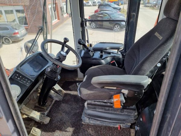 Doosan DL 300-5 - Image 10