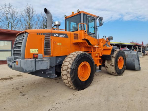 Doosan DL 300 - Image 5