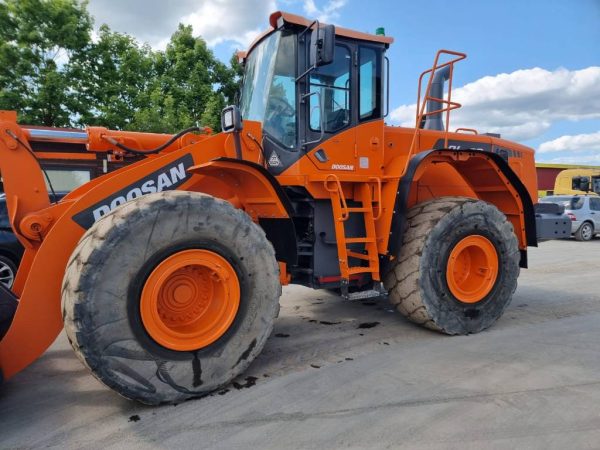 Doosan DL 420-3 - Image 9