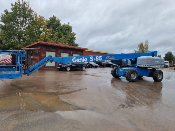 Genie S 85 4WD - Image 11