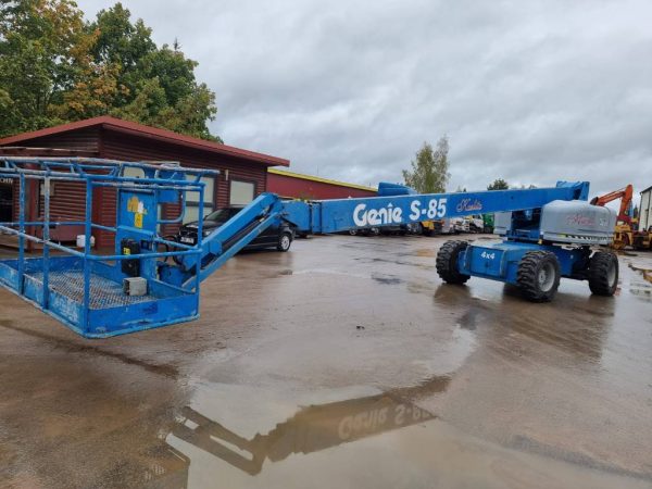 Genie S 85 4WD - Image 3