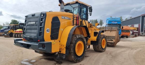 Hyundai HL 960 - Image 2