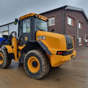 JCB 411 + 4