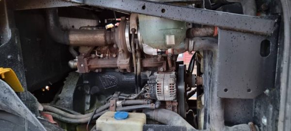 JCB 411 + 4 - Image 13